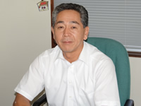 ��\�������@���� ����